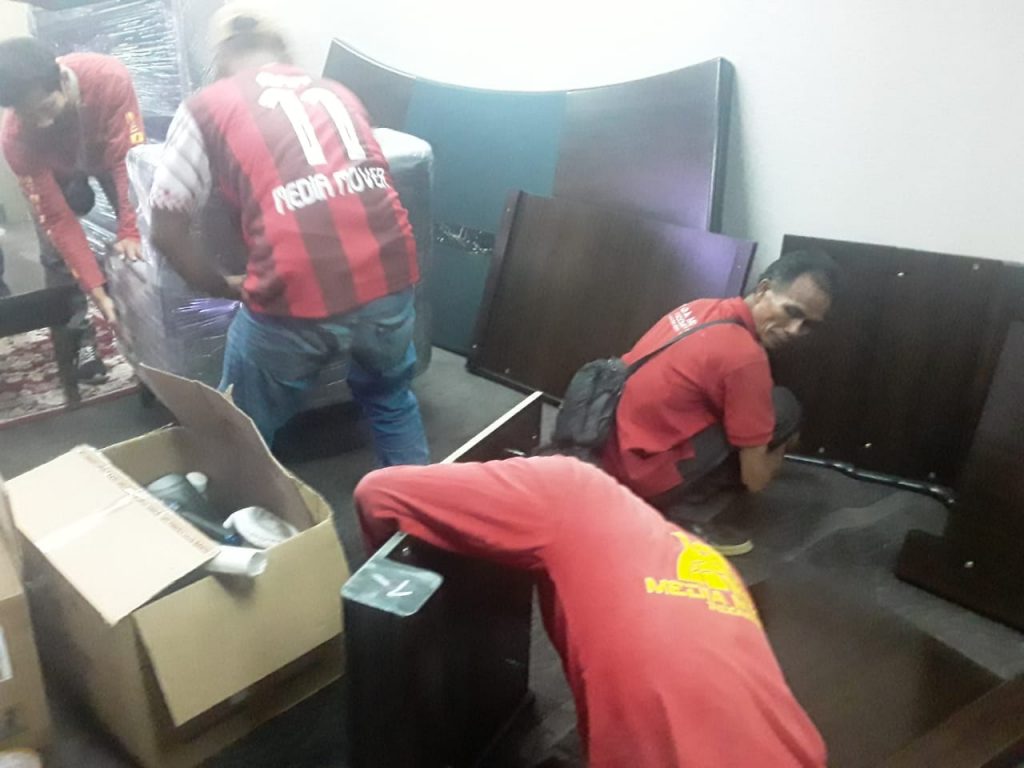 Jasa Penyimpanan Barang Atau Sewa Gudang