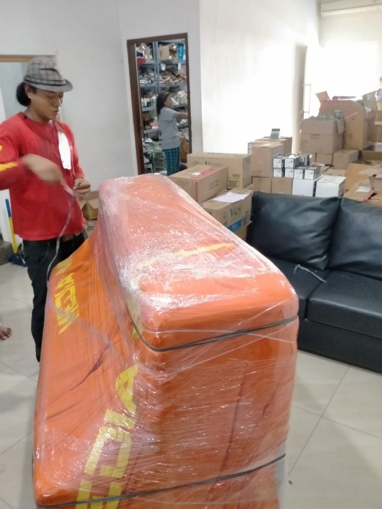 Packing Pindahan Rumah