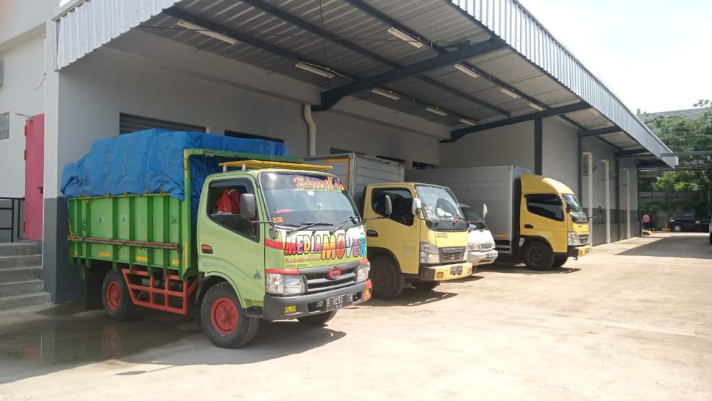 Jasa Pindahan Kantor Menara 165