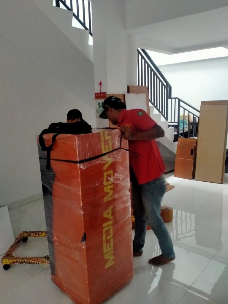 Jasa Pindah Rumah Aralia Discovery Bintaro