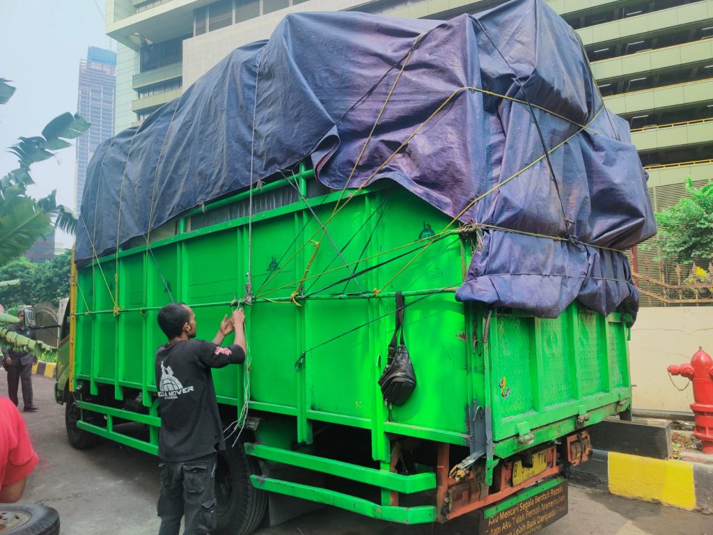 Jasa Pindahan Kantor 18 Parc Place SCBD